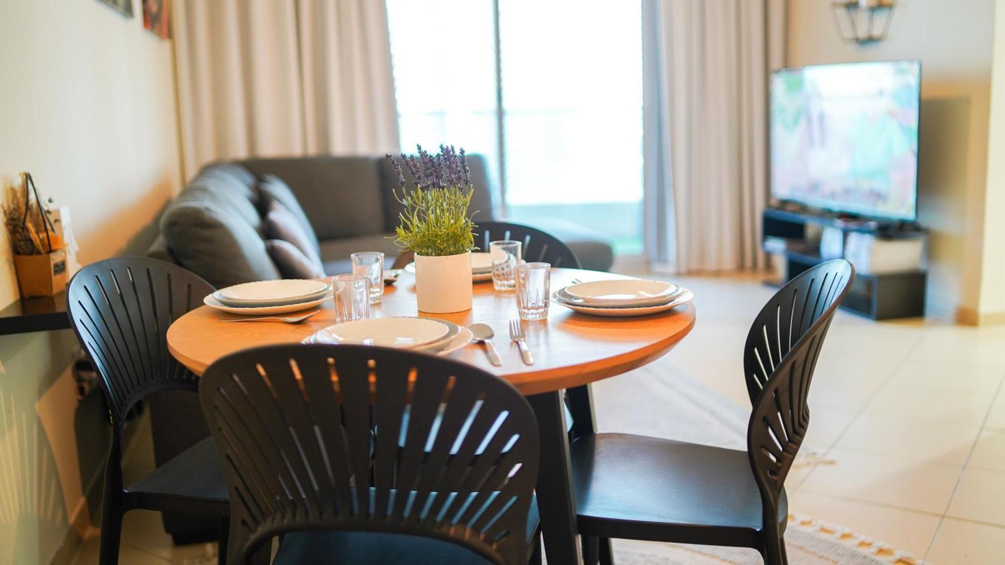 Spacious 2 Bed Apt At Marina High Floor Dubai Bagian luar foto