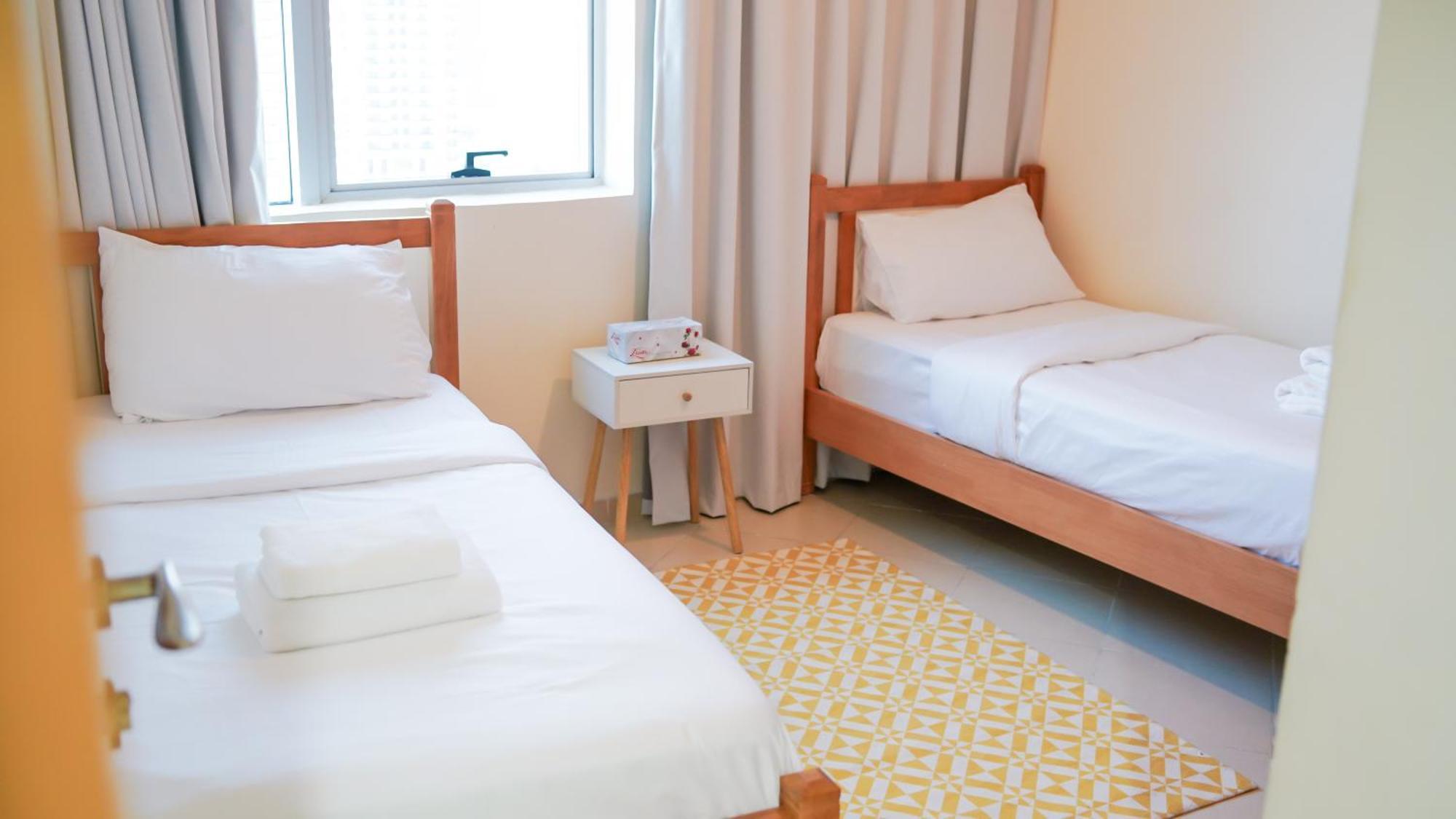 Spacious 2 Bed Apt At Marina High Floor Dubai Bagian luar foto
