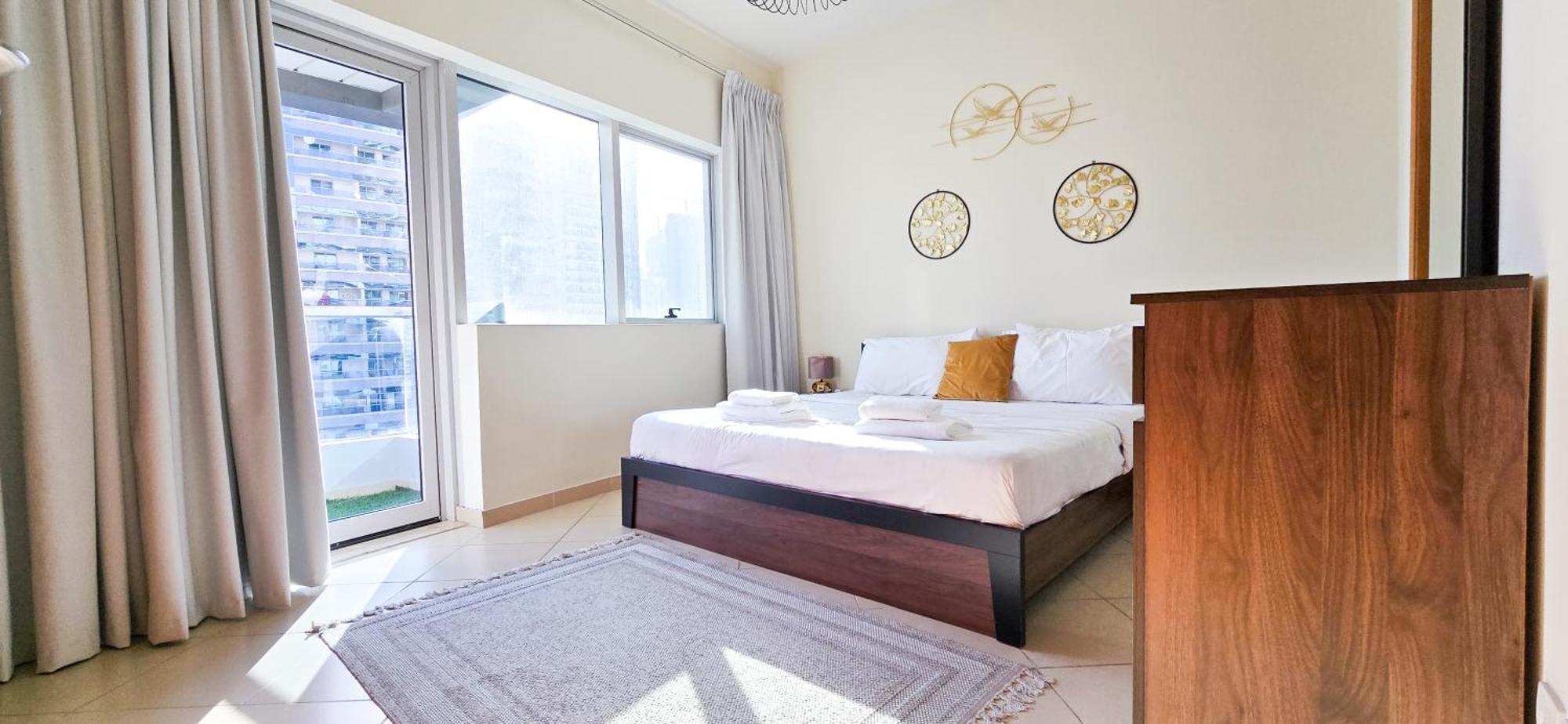 Spacious 2 Bed Apt At Marina High Floor Dubai Bagian luar foto