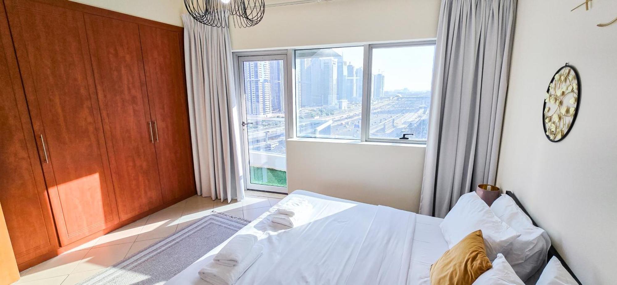 Spacious 2 Bed Apt At Marina High Floor Dubai Bagian luar foto